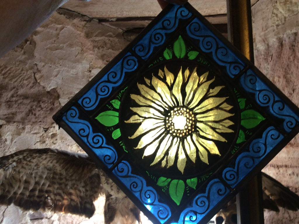 Vibrant Sunflower Glass Suncatcher - Home Decor for Window